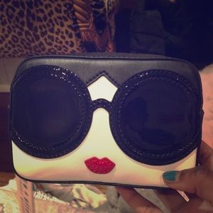 Alice + Olivia - By Stacey Bendet { Bag }